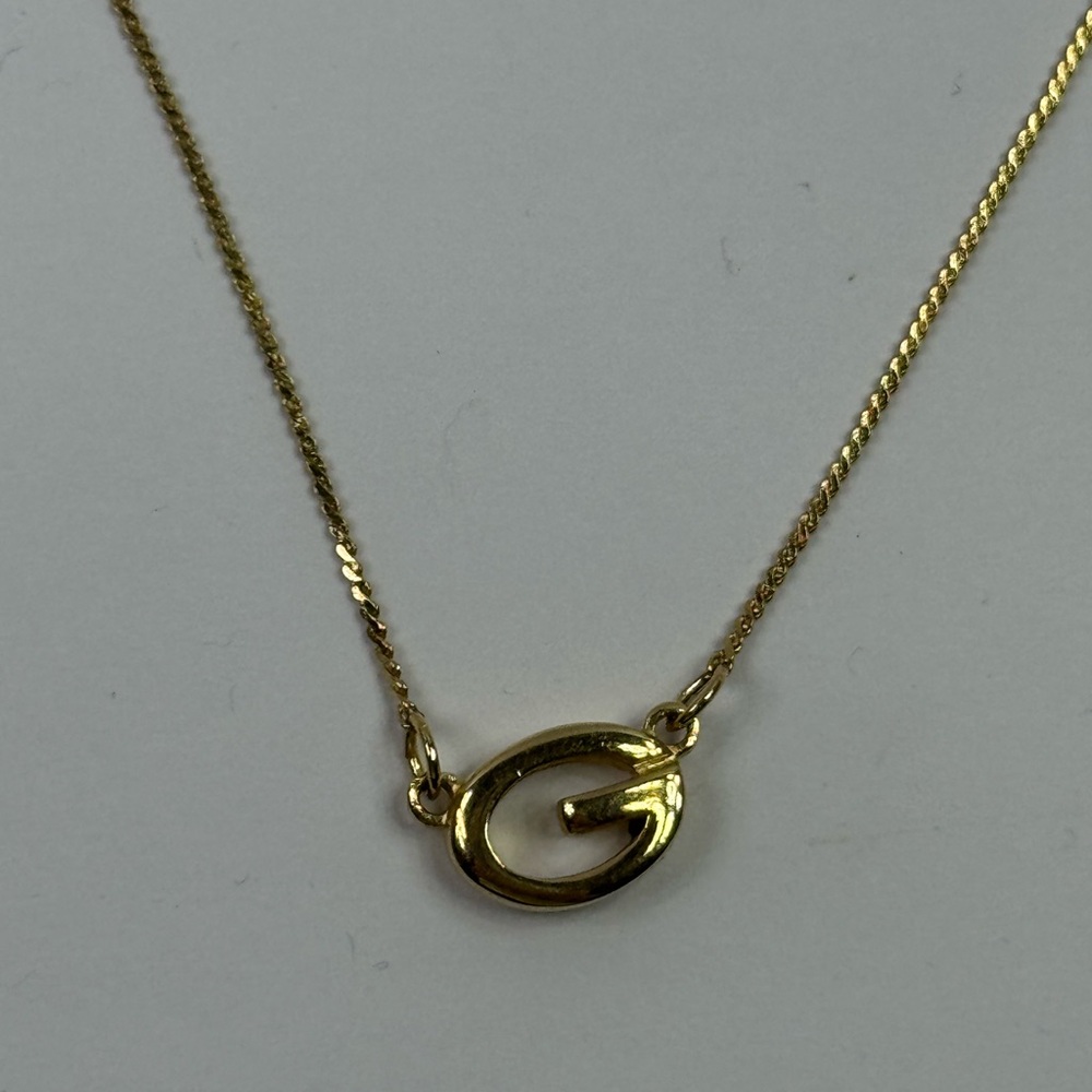 Vintage Oval 'G' Pendant Necklace